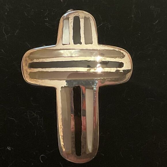 STERLING SILVER MATHER OF PEARL INLAID CROSS​​ - Picture 5 of 8